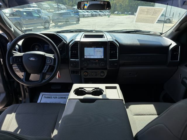 Used 2017 Ford F250 XLT w/ XLT Premium Package AWD/4WD image 15