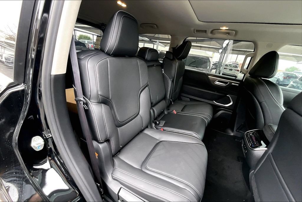 New 2026 INFINITI QX80 Luxe w/ Cargo Package AWD/4WD image 19