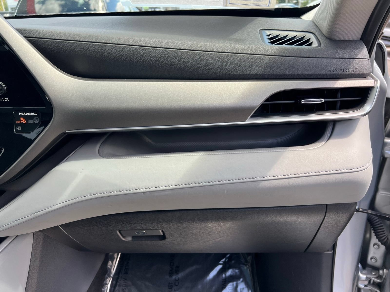 Used 2023 Toyota Highlander XLE FWD image 60