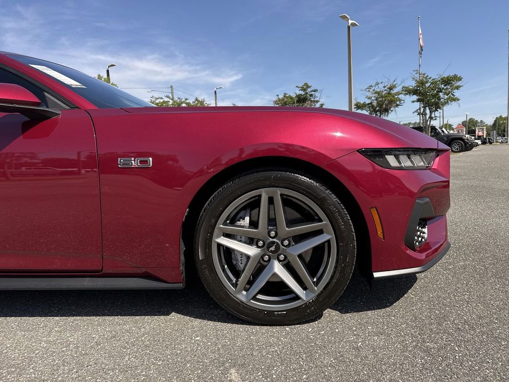Used 2025 Ford Mustang GT RWD image 11