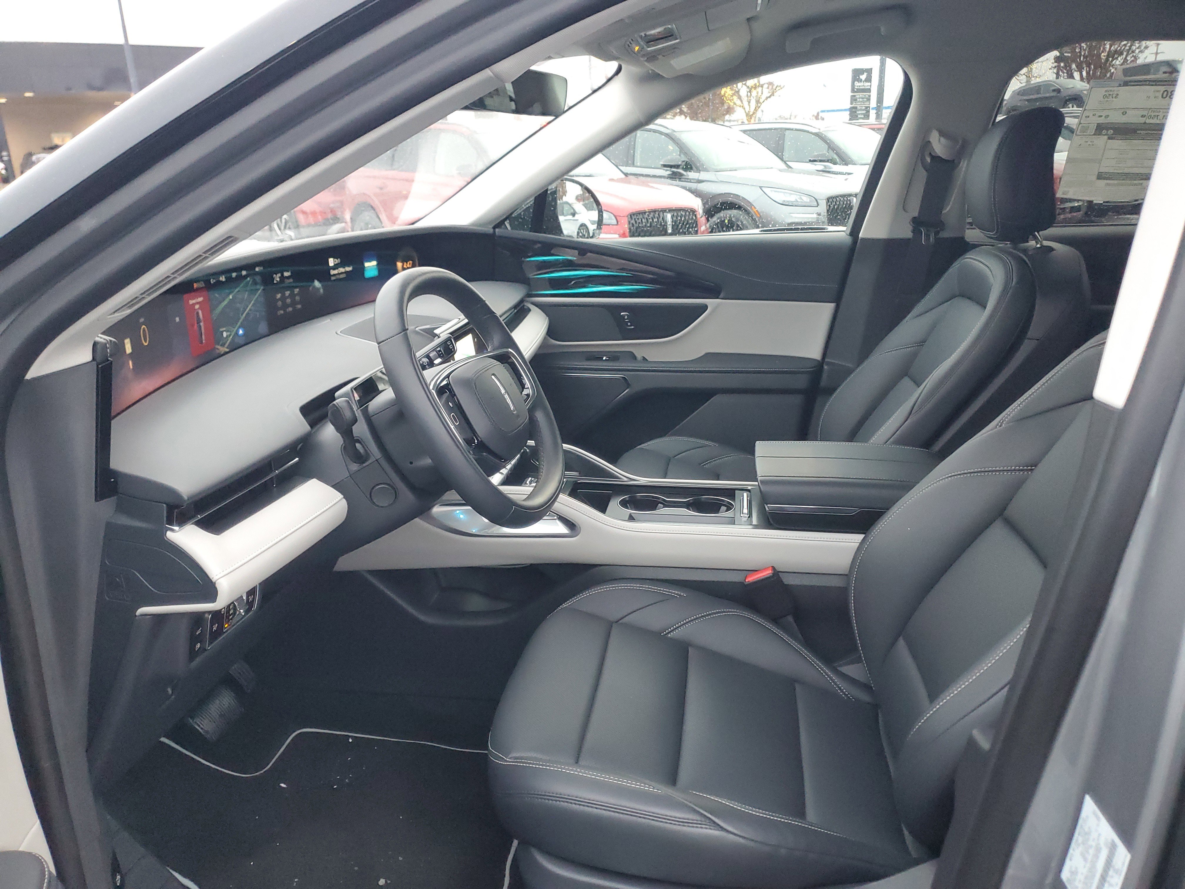 New 2025 Lincoln Nautilus Premier image 10