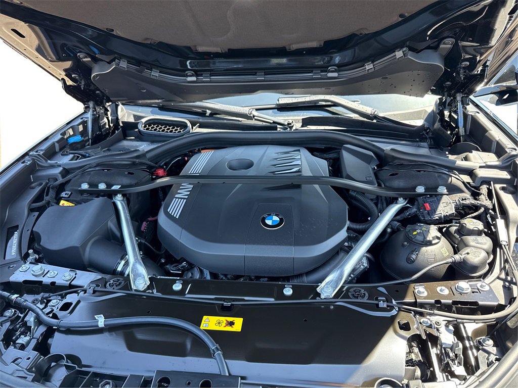 New 2026 BMW 750e xDrive image 11