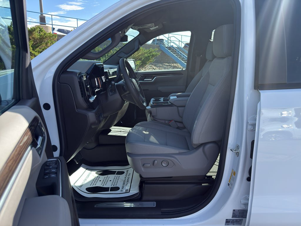 New 2026 Chevrolet Silverado 1500 LT w/ Max Trailering Package AWD/4WD image 16