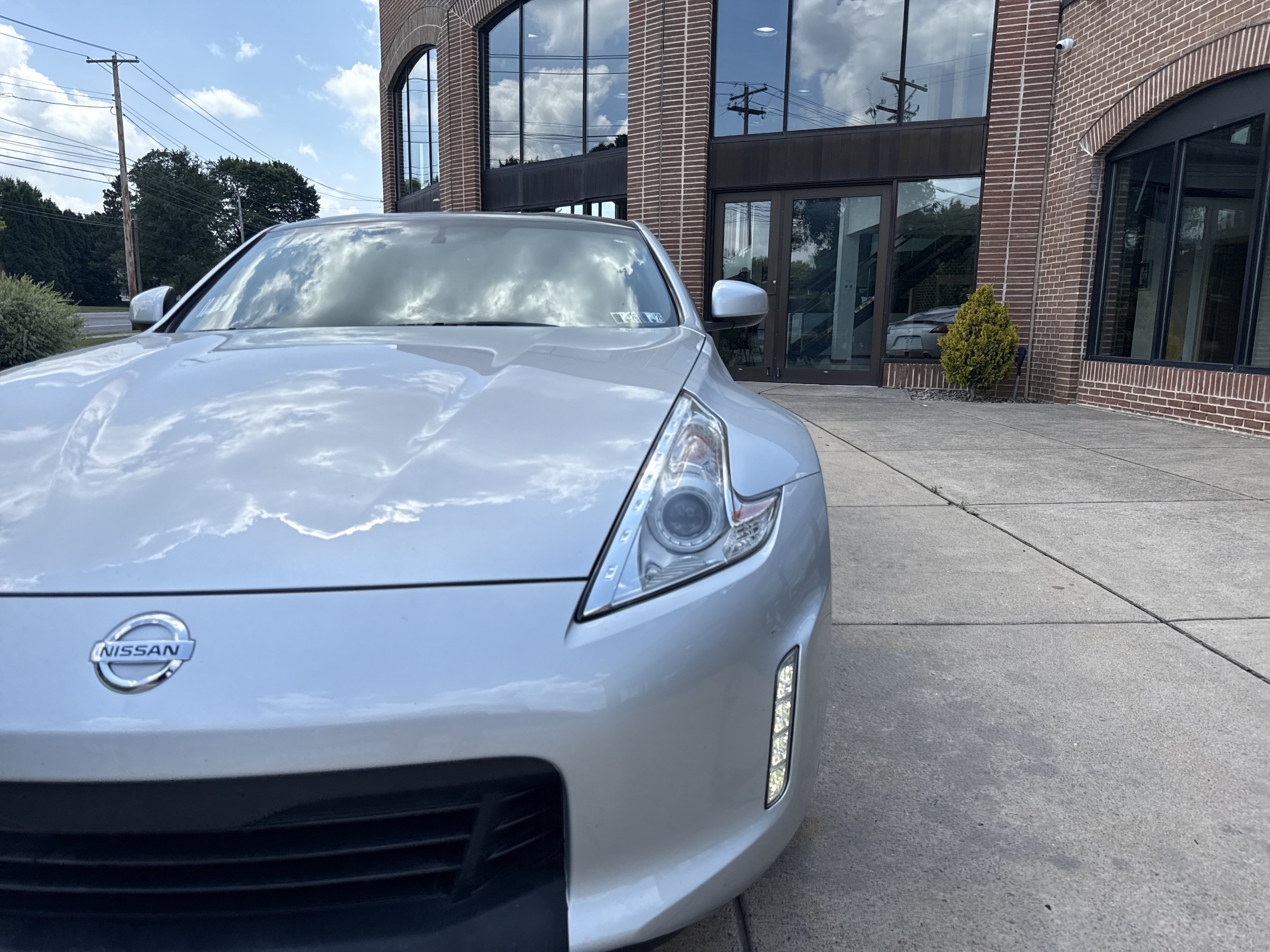 Used 2014 Nissan 370Z Touring w/ Sport Package RWD image 10
