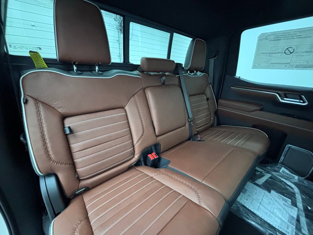 New 2026 GMC Sierra 1500 Denali Ultimate w/ LPO, Black Badging Package image 44