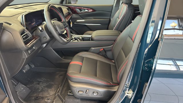New 2027 Chevrolet Traverse RS w/ LPO, Floor Liner Package AWD/4WD image 8