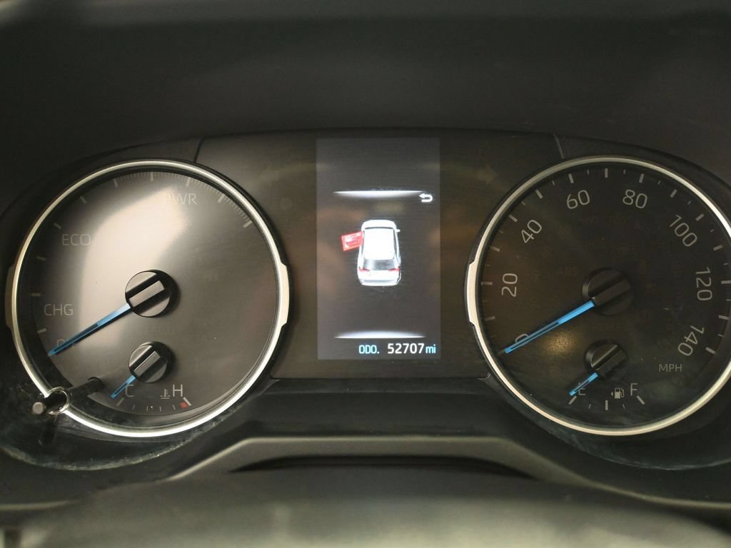 Used 2022 Toyota RAV4 LE AWD/4WD image 13