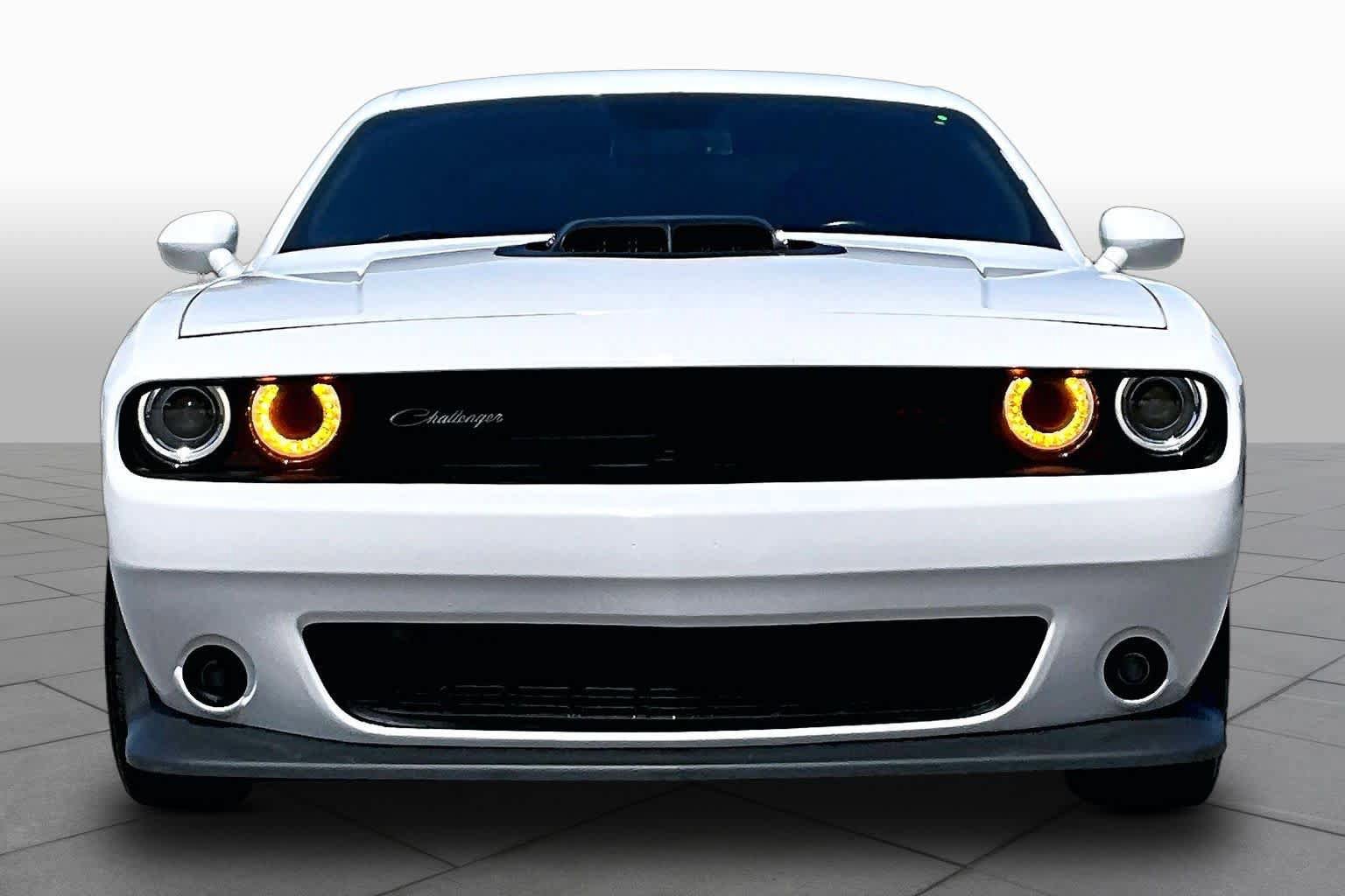 Used 2021 Dodge Challenger R/T Scat Pack w/ Shaker Package RWD image 3