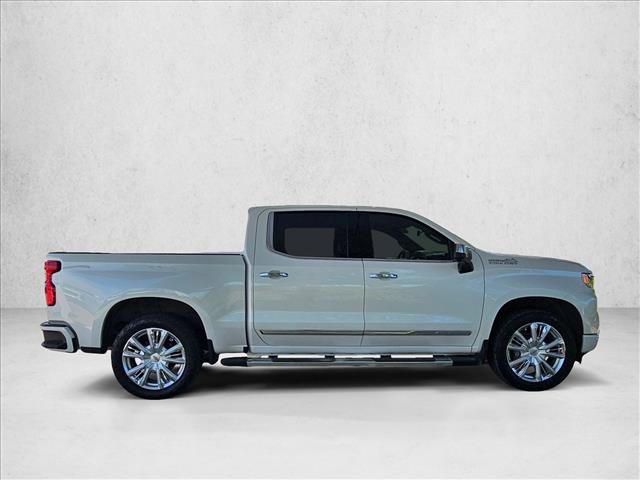 Used 2024 Chevrolet Silverado 1500 High Country w/ High Country Premium Package AWD/4WD image 5