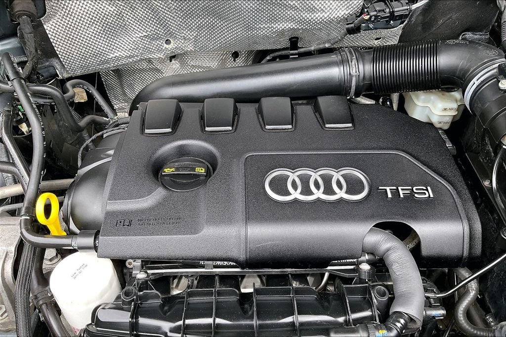 Used 2016 Audi Q3 2.0T Prestige w/ Prestige Package AWD/4WD image 11