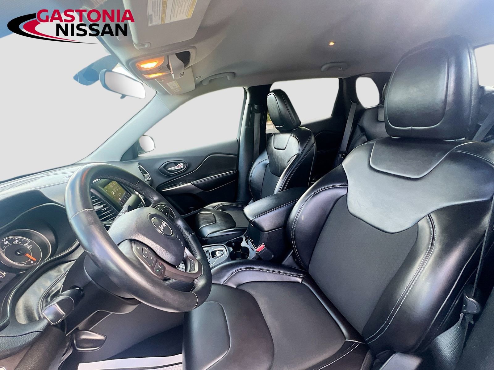 Used 2019 Jeep Cherokee Latitude Plus w/ Cold Weather Group image 26