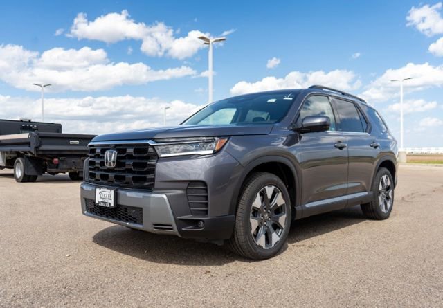New 2026 Honda Pilot Touring image 3
