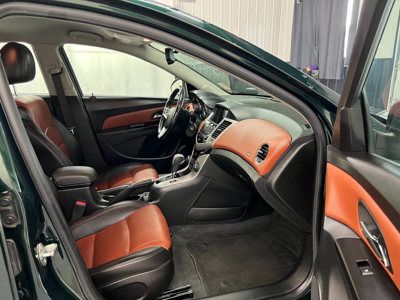 Used 2014 Chevrolet Cruze LT w/ RS Package FWD image 11