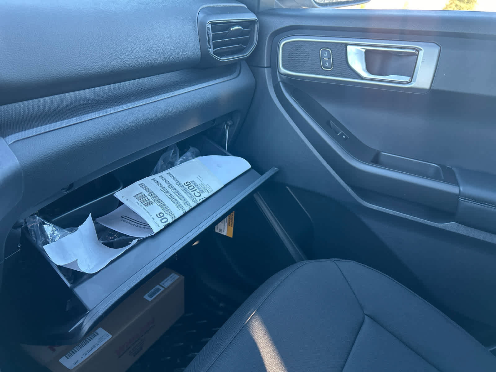 New 2026 Ford Explorer w/ Ready For The Road Package image 38