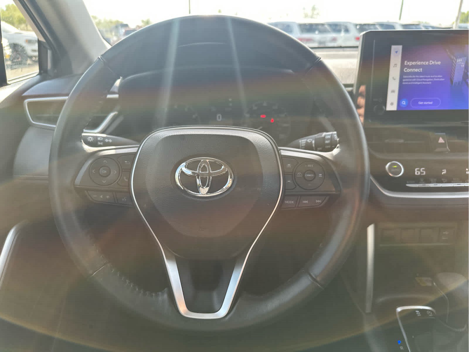 Used 2023 Toyota Corolla Cross LE AWD/4WD image 17