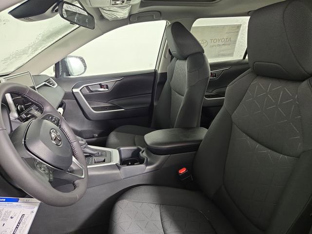New 2025 Toyota RAV4 XLE image 15