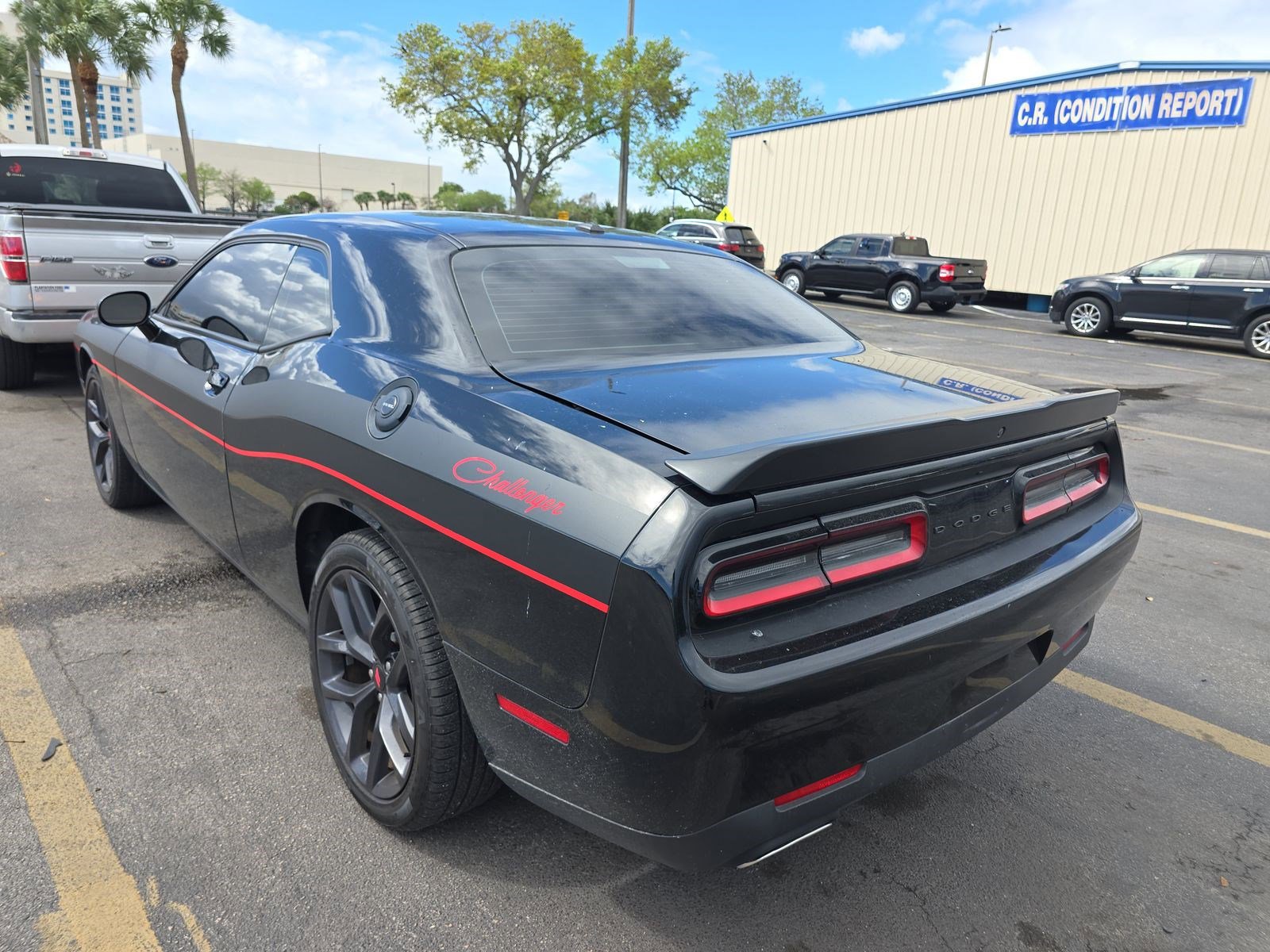 Used 2022 Dodge Challenger SXT w/ Blacktop Package image 8