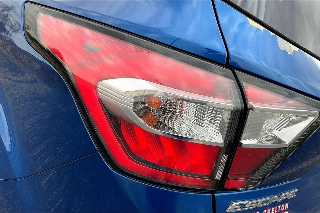 Used 2018 Ford Escape SEL image 24