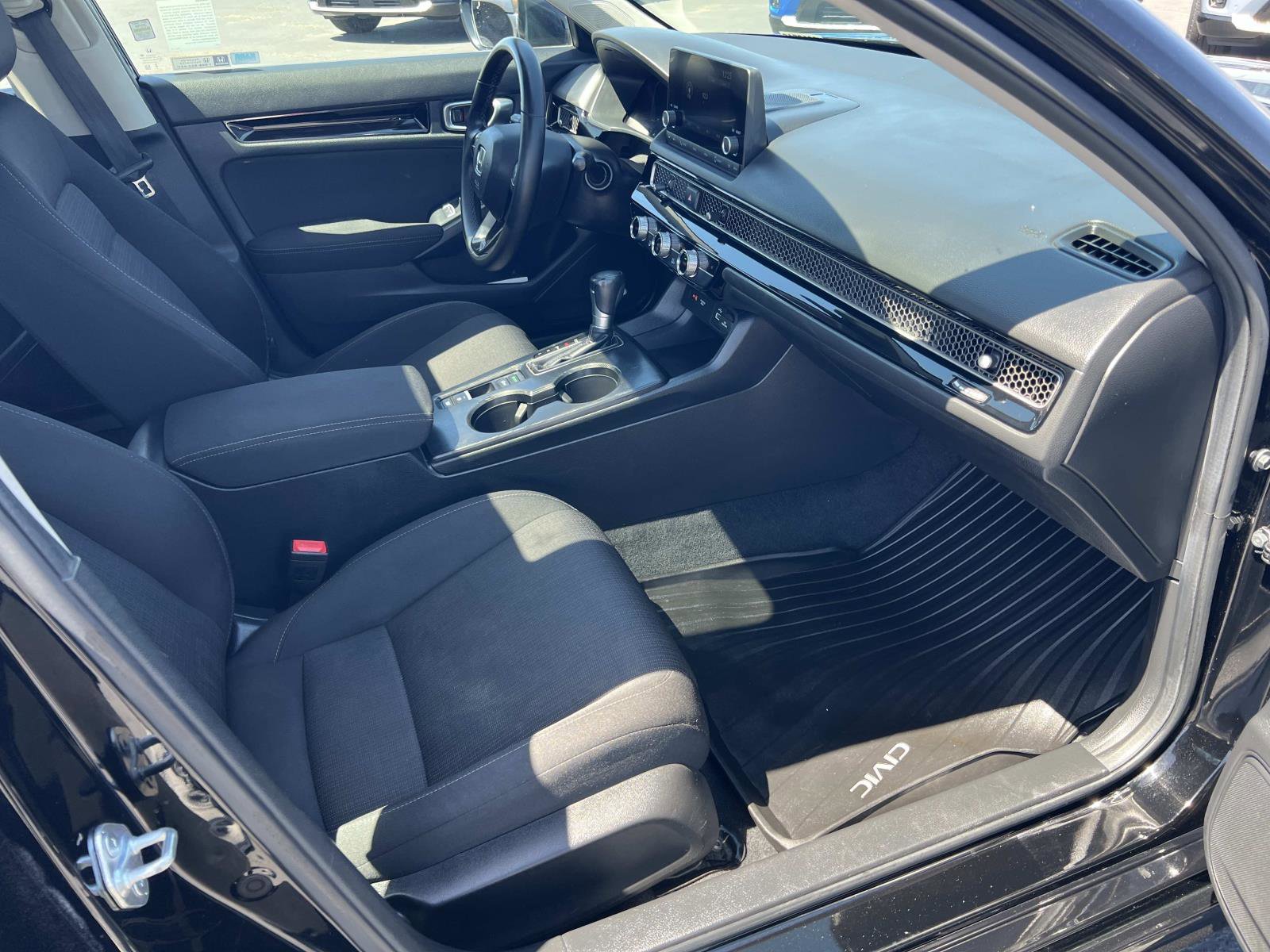 Certified 2024 Honda Civic EX image 28