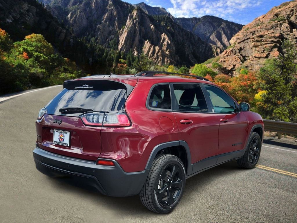 Used 2021 Jeep Cherokee Latitude Plus image 3