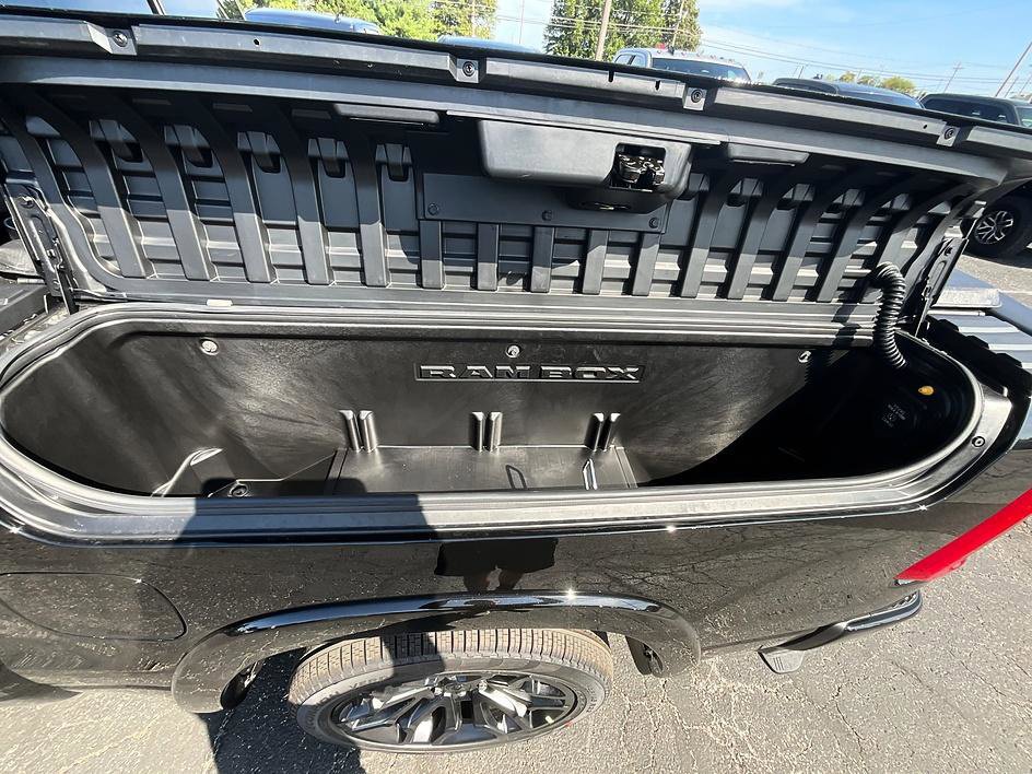 New 2027 RAM 1500 Limited AWD/4WD image 9