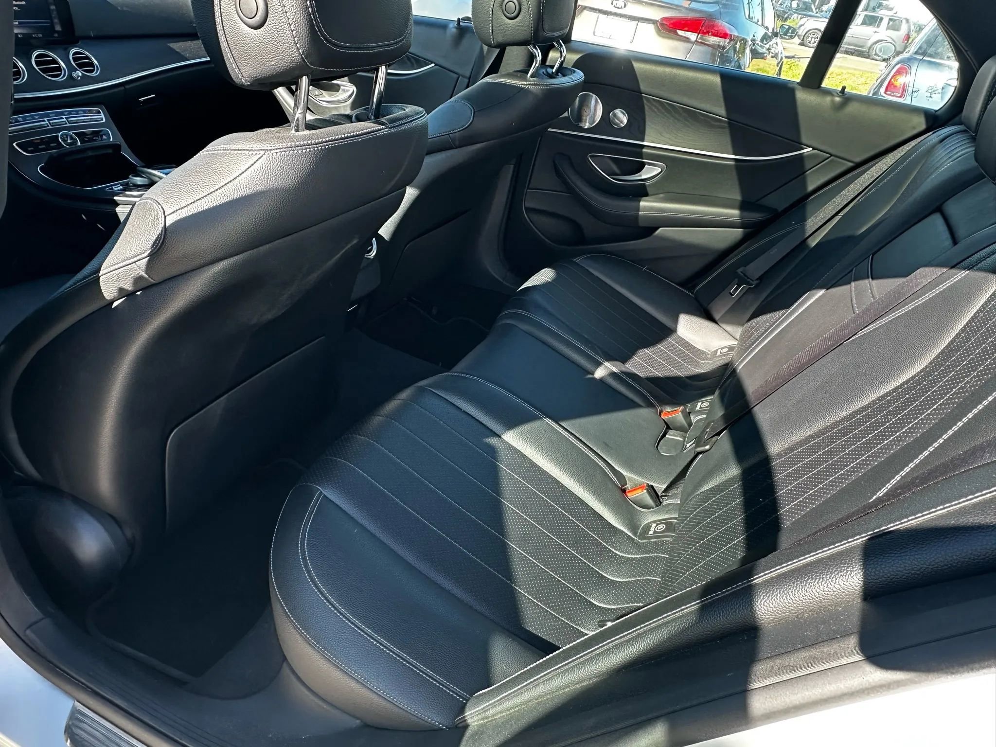 Used 2019 Mercedes-Benz E 300 image 19