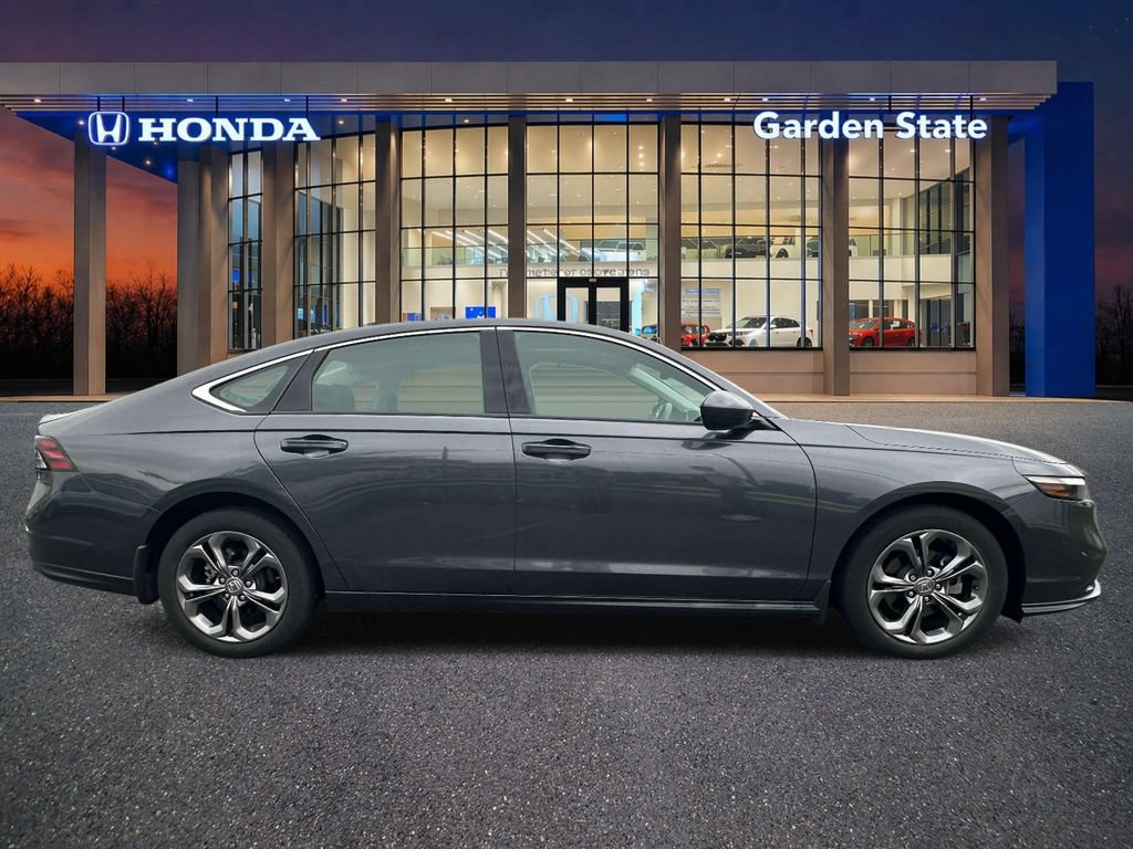 Certified 2023 Honda Accord EX image 5