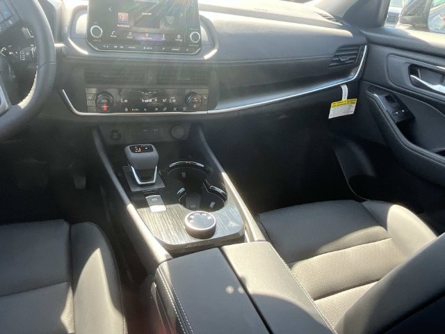 New 2026 Nissan Rogue Dark Armor AWD/4WD image 18