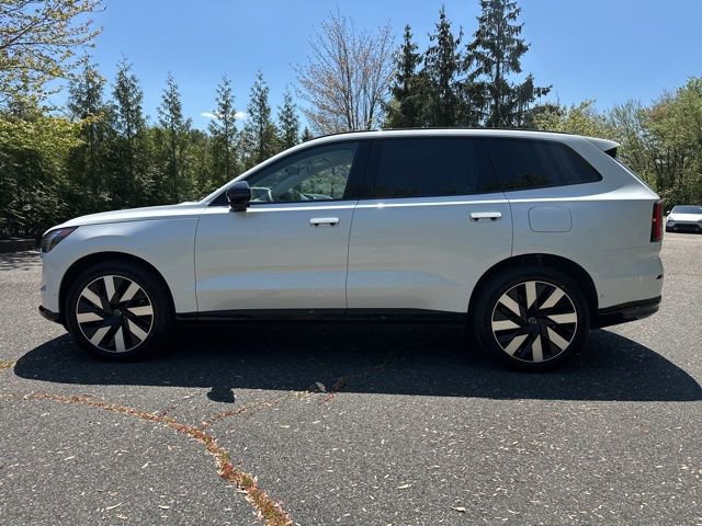 New 2025 Volvo EX90 Plus w/ Protection Package Premier AWD/4WD image 4