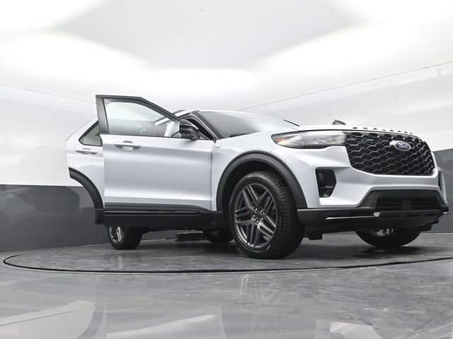 New 2026 Ford Explorer ST-Line image 36
