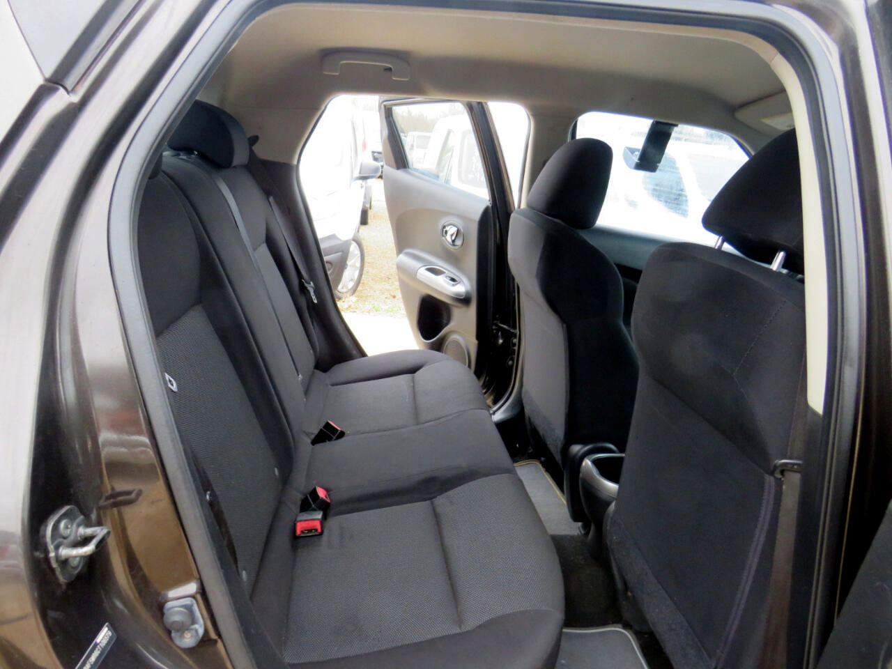 Used 2012 Nissan Juke S image 24