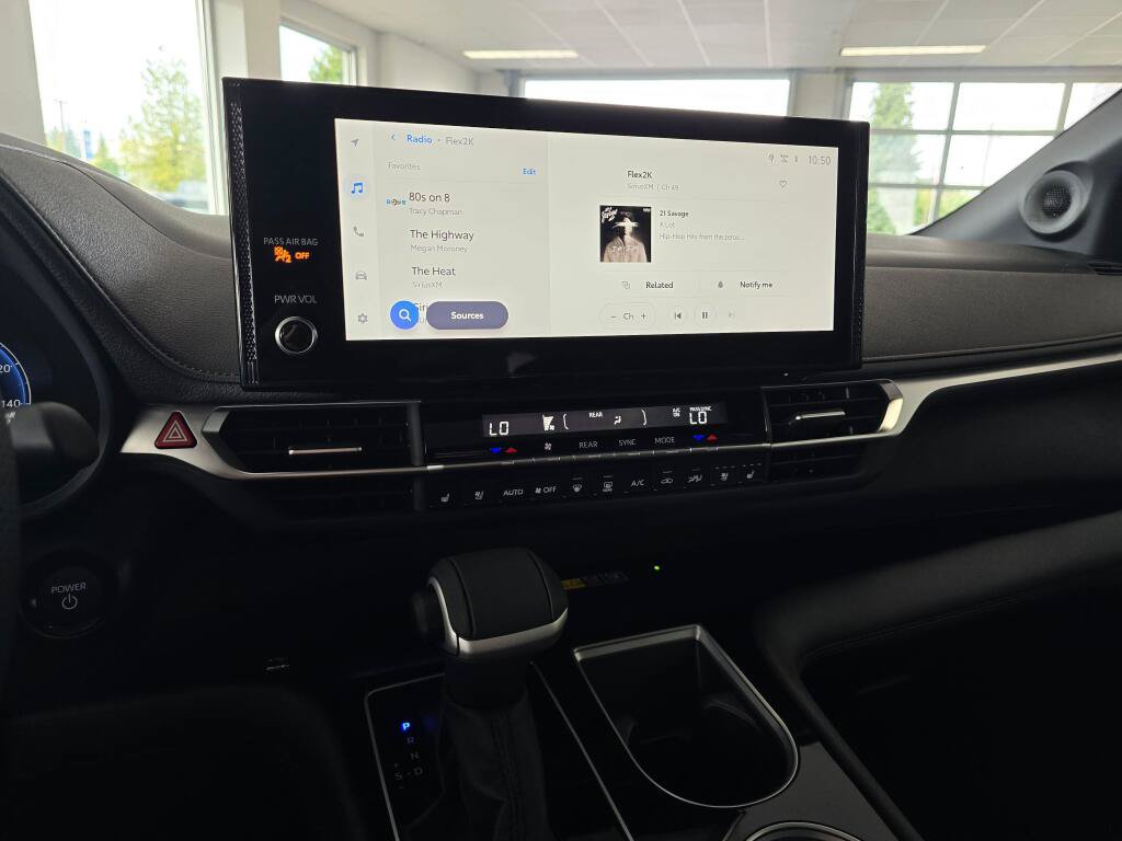 New 2026 Toyota Sienna Platinum AWD/4WD image 26