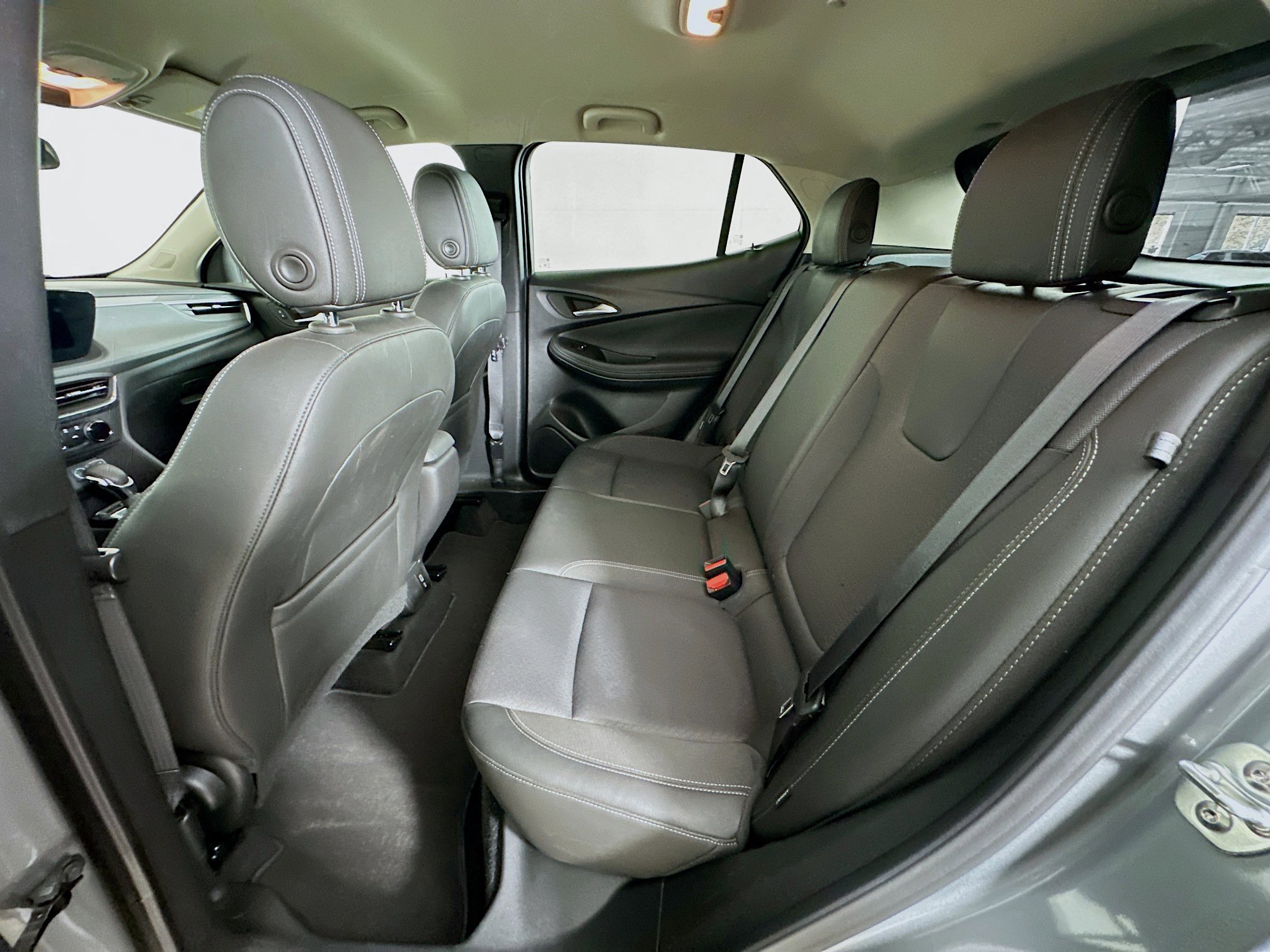 Used 2025 Buick Encore GX Preferred image 26