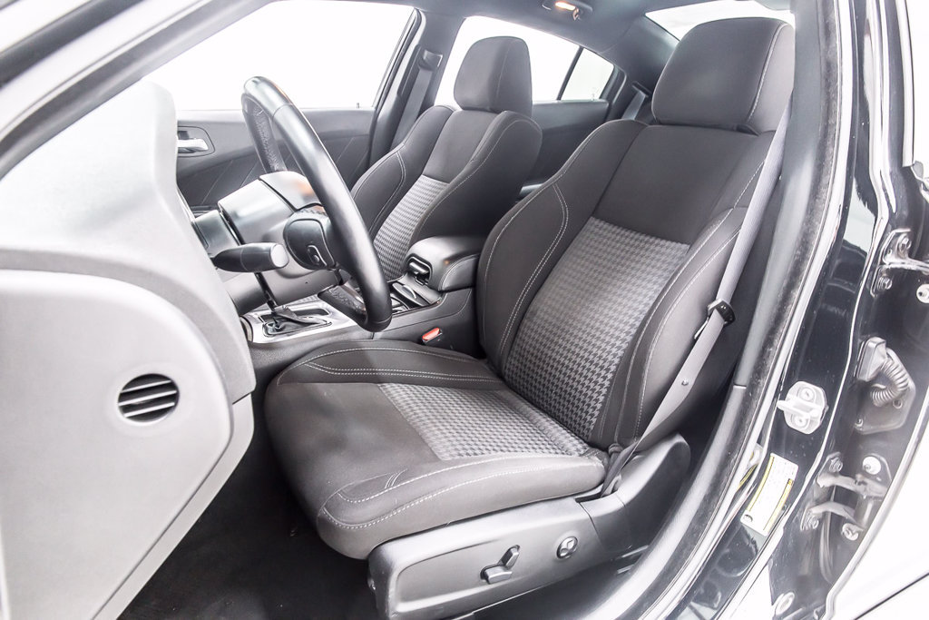 Used 2021 Dodge Charger SXT w/ Blacktop Package RWD image 28