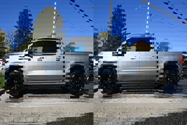 Used 2023 GMC Sierra 1500 Elevation image 8