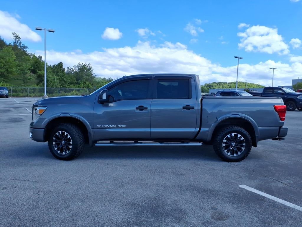 Used 2019 Nissan Titan PRO-4X w/ Pro-4x Convenience Package AWD/4WD image 10