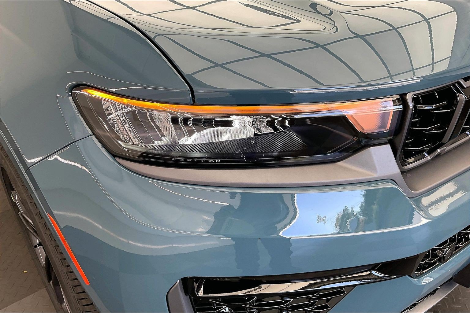 New 2027 Jeep Grand Cherokee Limited AWD/4WD image 15