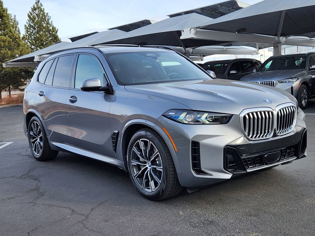 New 2026 BMW X5 xDrive50e image 5