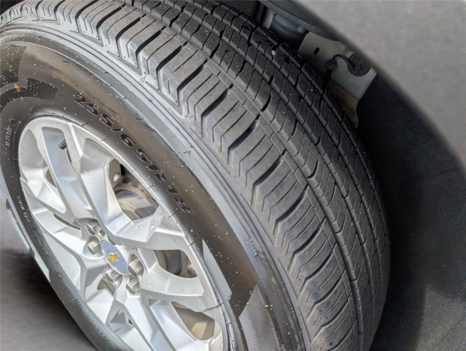 Used 2024 Chevrolet Traverse LS w/ Safety Package FWD image 13