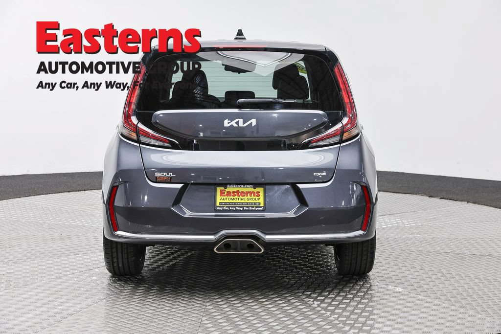 Used 2023 Kia Soul GT-Line FWD image 7