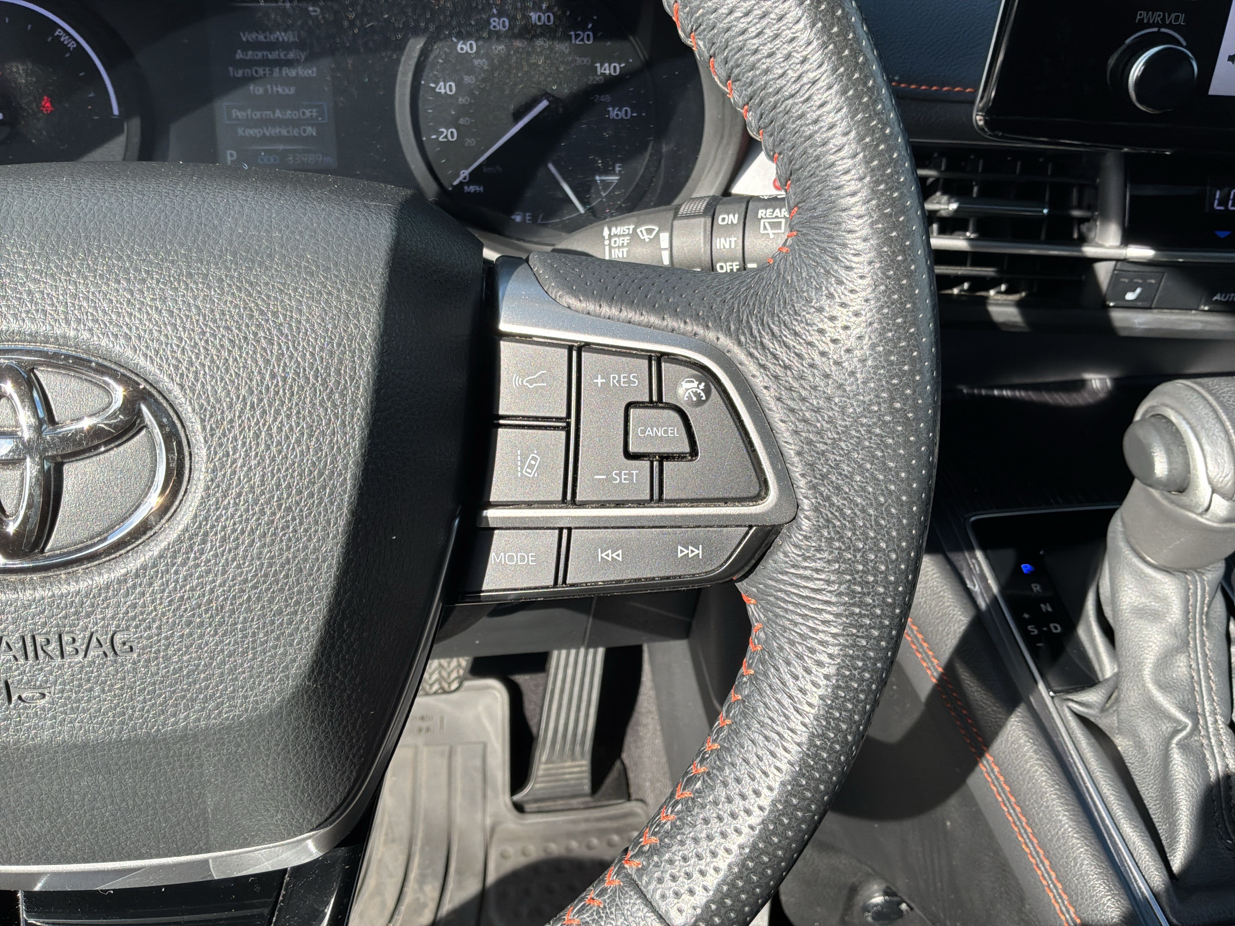 Used 2023 Toyota Sienna XSE FWD image 20