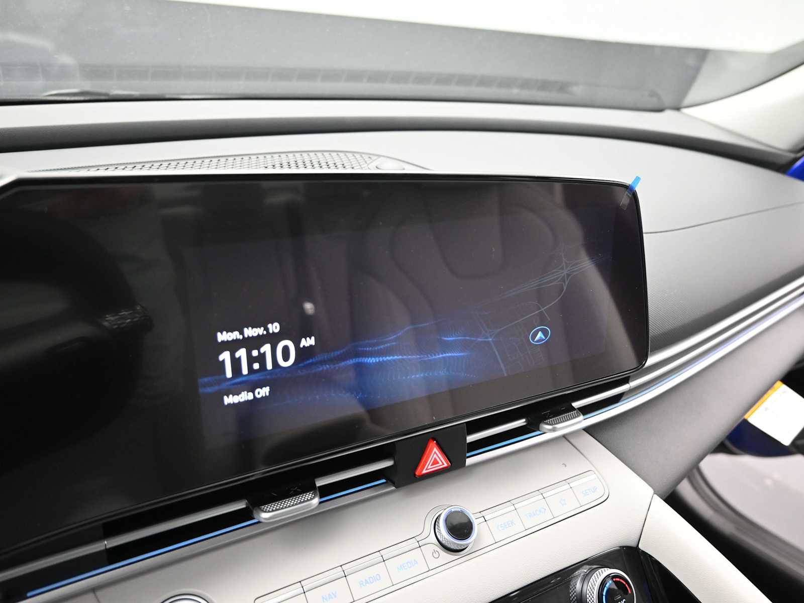 New 2026 Hyundai Elantra Limited image 17