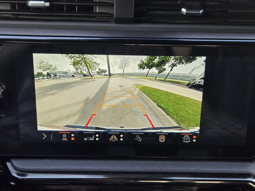 Used 2024 GMC Sierra 2500 AT4 w/ AT4 Preferred Package image 15