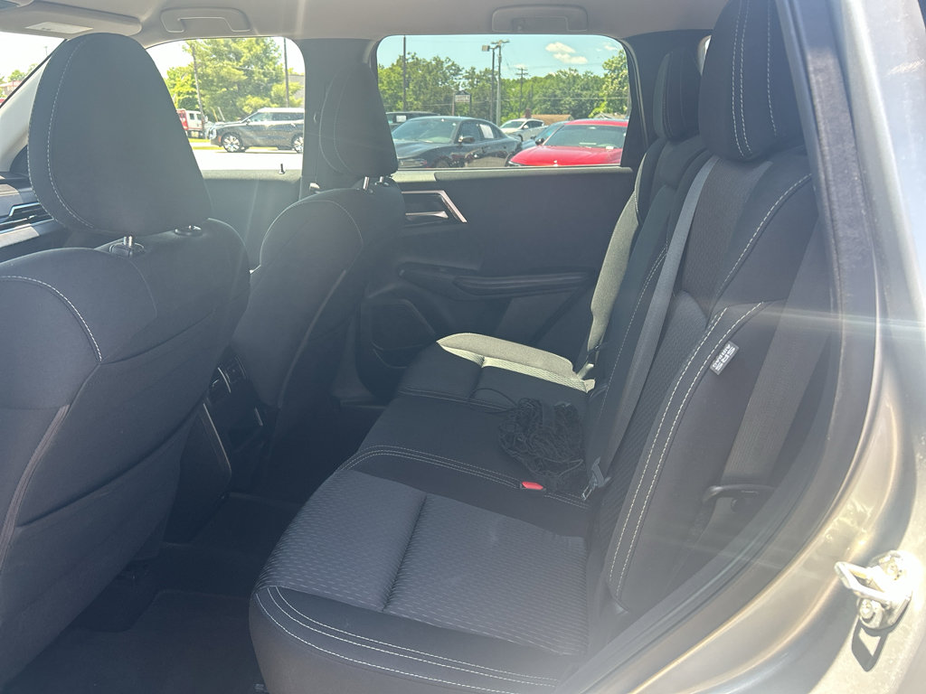 Used 2022 Mitsubishi Outlander ES AWD/4WD image 11