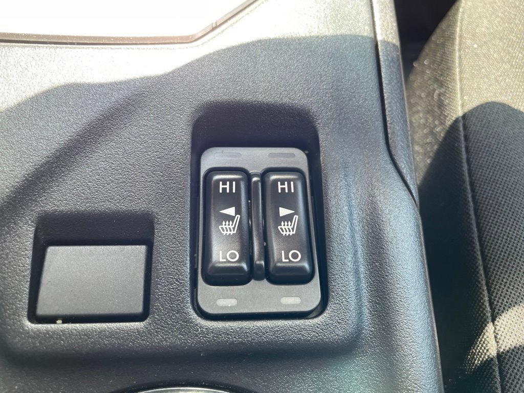 Used 2019 Subaru Impreza 2.0i Premium AWD/4WD image 17