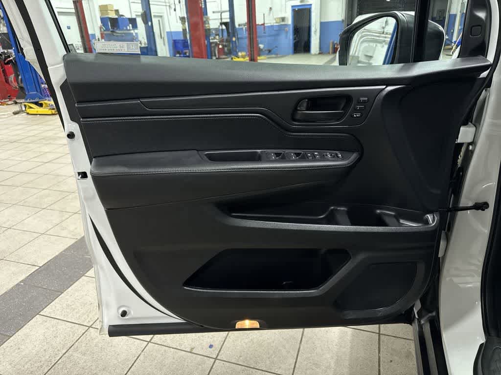 Used 2023 Honda Odyssey EX-L image 31