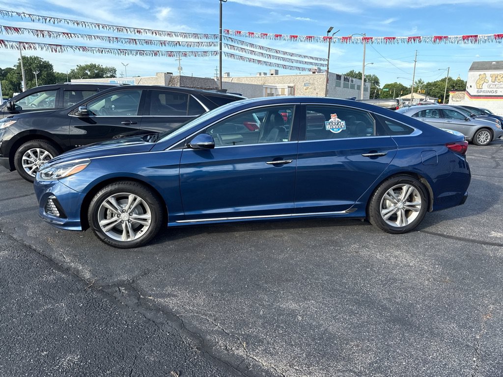 Used 2018 Hyundai Sonata Sport w/ Cargo Package FWD image 4