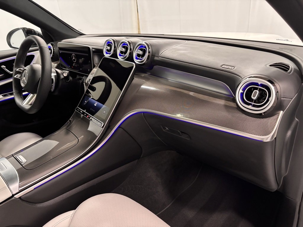 Used 2026 Mercedes-Benz GLC 300 4MATIC image 16