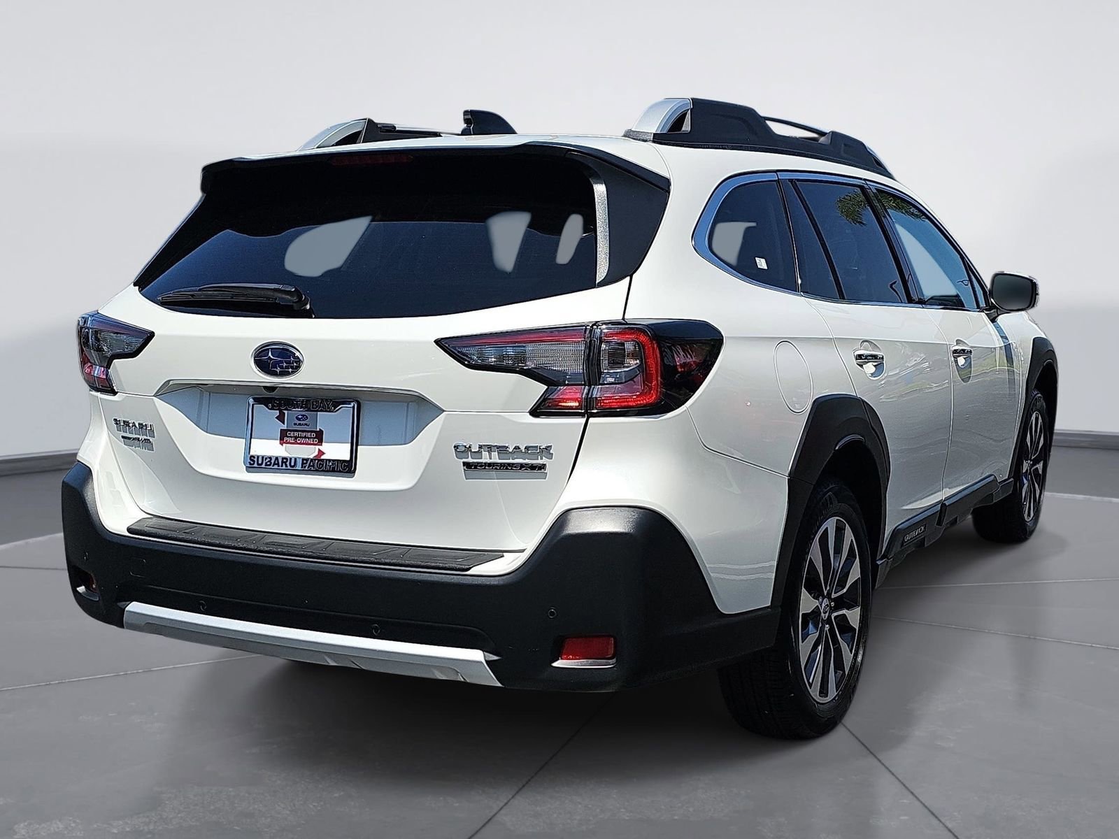 Certified 2025 Subaru Outback Touring XT AWD/4WD image 3