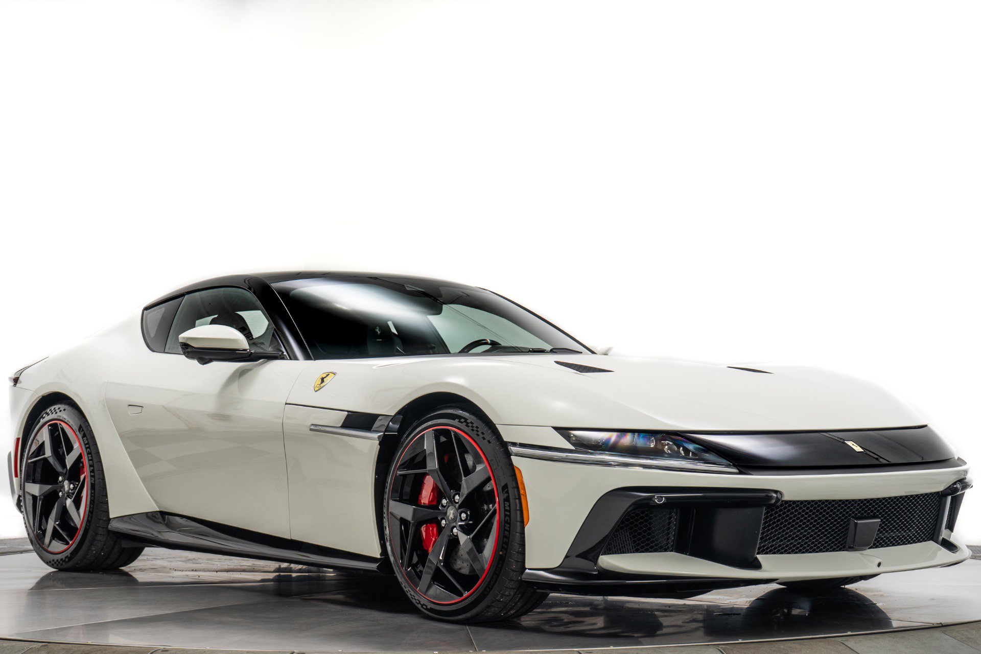 Used 2025 Ferrari 12Cilindri image 32